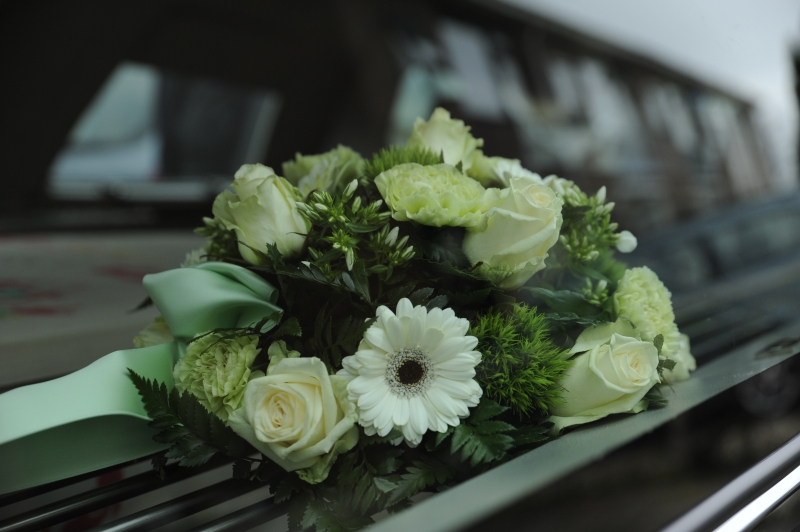 funeraire-SIX FOURS LES PLAGES-min_flowers-4839339